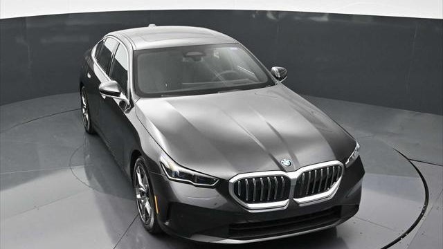2026 BMW 5 Series 530i