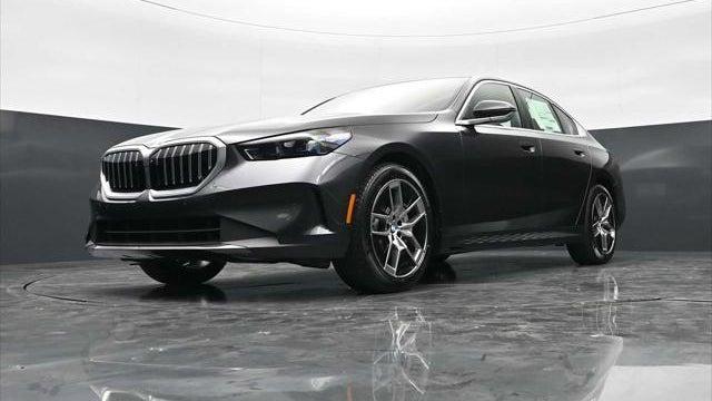 2026 BMW 5 Series 530i