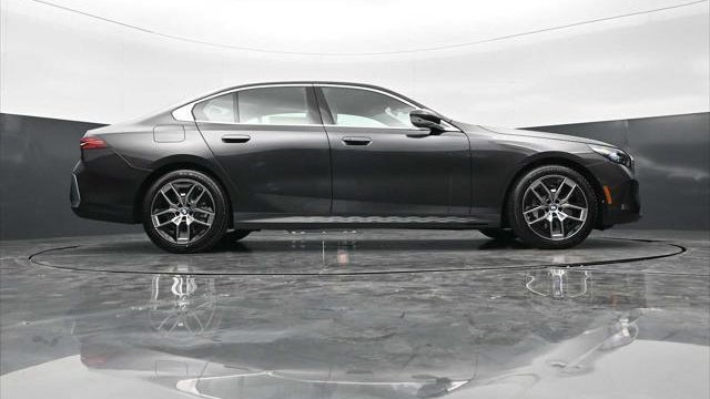 2026 BMW 5 Series 530i