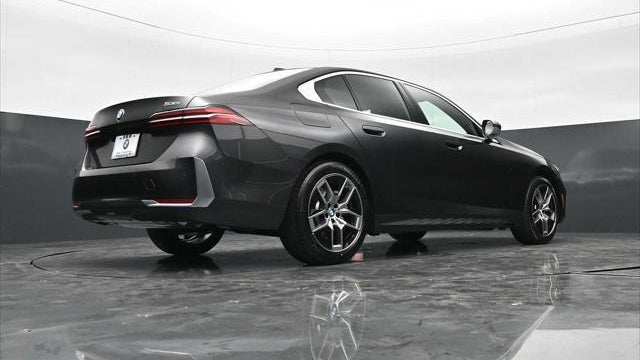 2026 BMW 5 Series 530i
