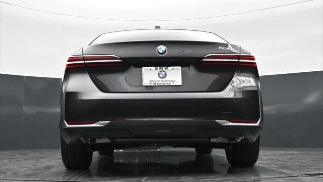 2026 BMW 5 Series 530i