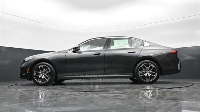 2026 BMW 5 Series 530i