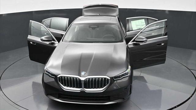 2026 BMW 5 Series 530i