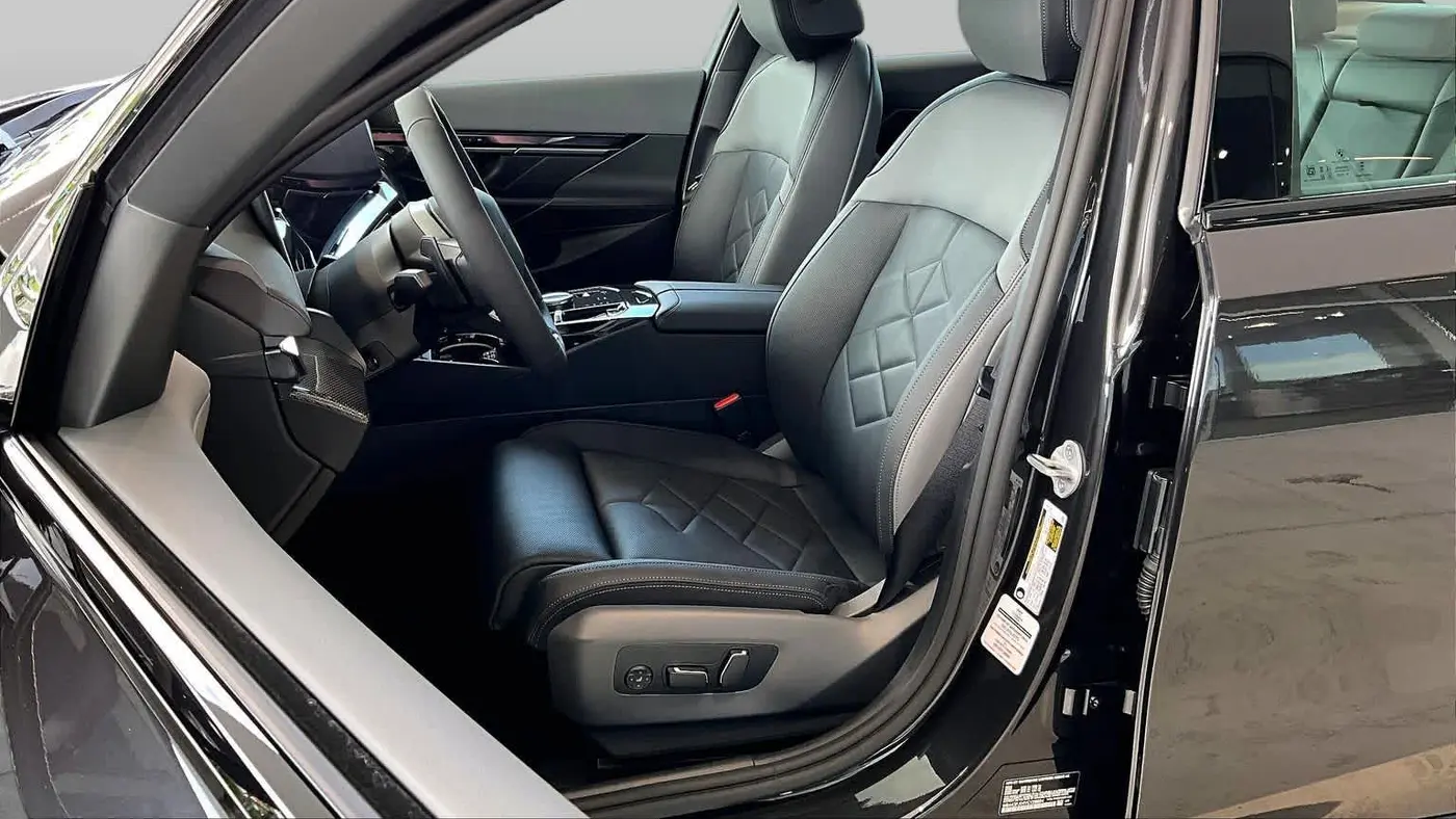 2027 BMW 5 Series 530i