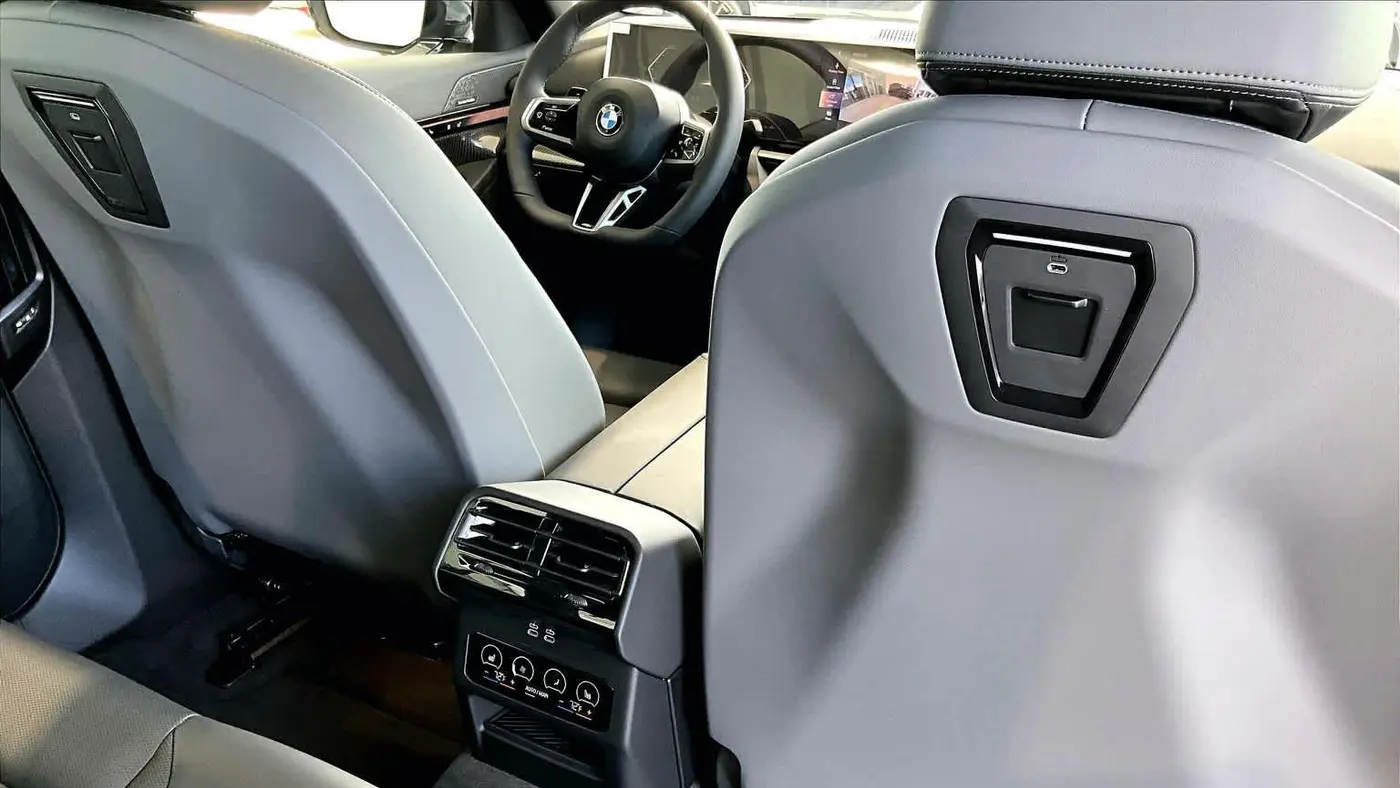 2027 BMW 5 Series 530i