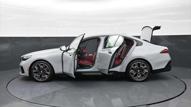 2027 BMW 5 Series 530i