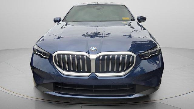 2024 BMW 5 Series 530i