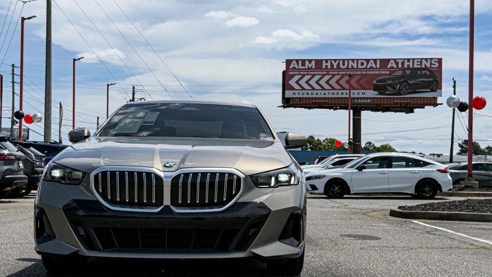 2024 BMW 5 Series 530i