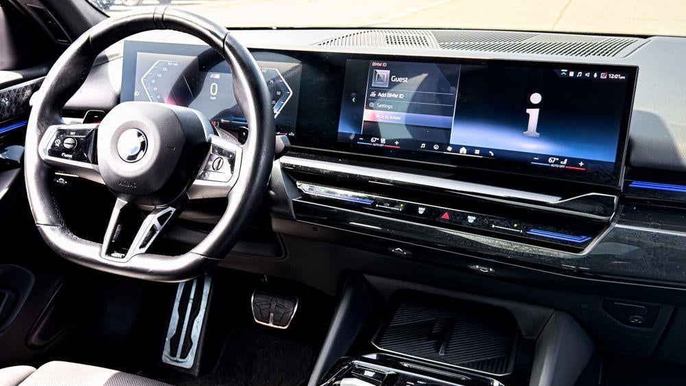 2024 BMW 5 Series 530i