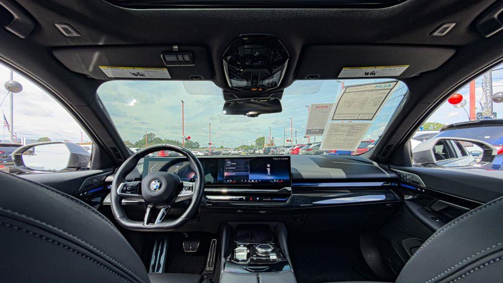 2024 BMW 5 Series 530i