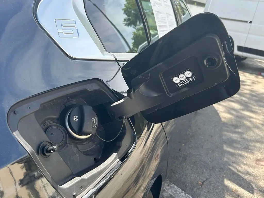 2025 BMW 530i - $34,400