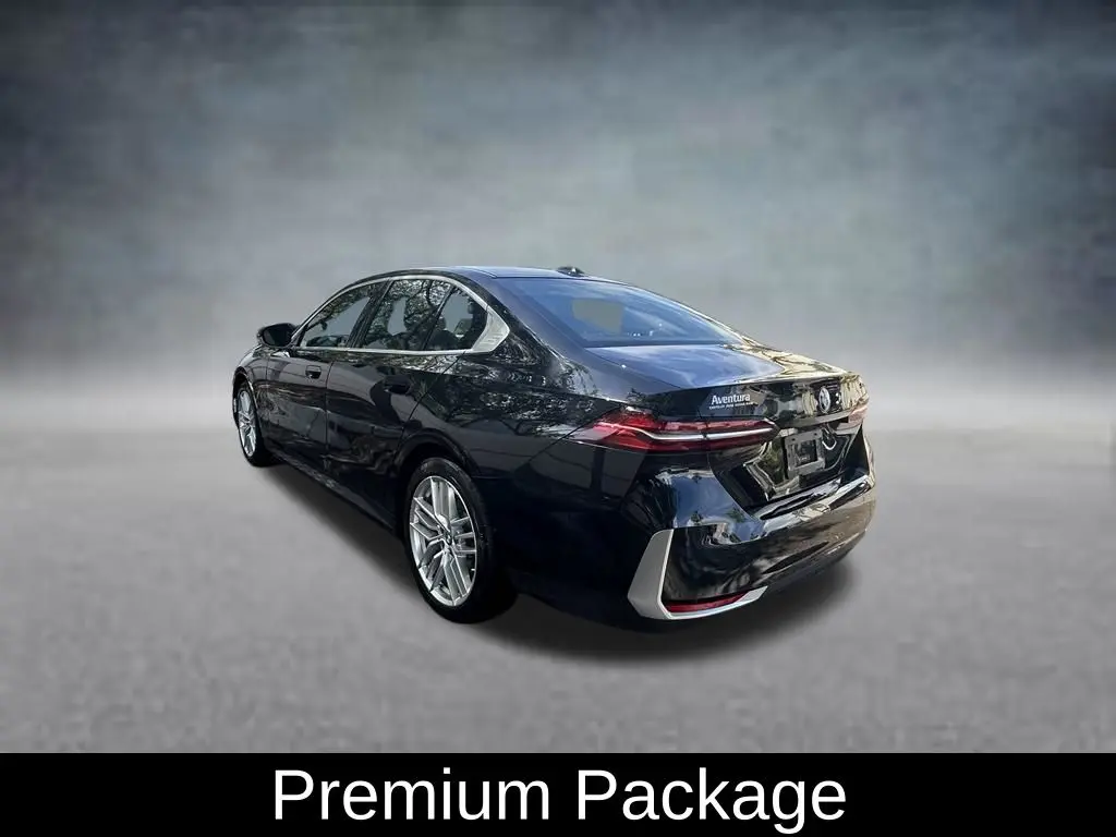 2025 BMW 530i - $34,400