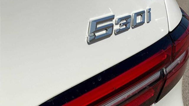 2026 BMW 5 Series 530i