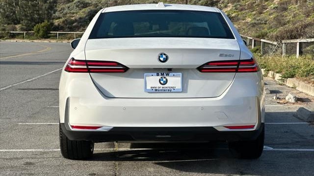 2026 BMW 5 Series 530i