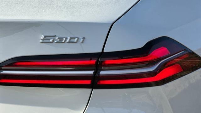 2026 BMW 5 Series 530i
