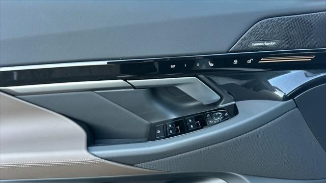 2026 BMW 5 Series 530i