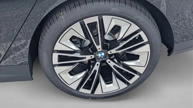 2026 BMW 5 Series 530i