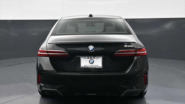 2026 BMW 5 Series 530i