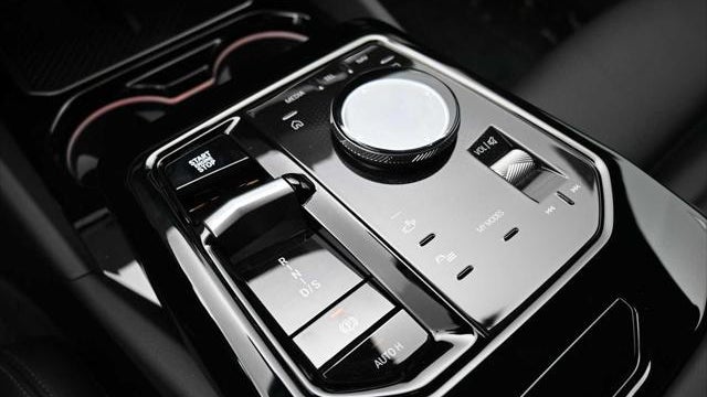 2026 BMW 5 Series 530i
