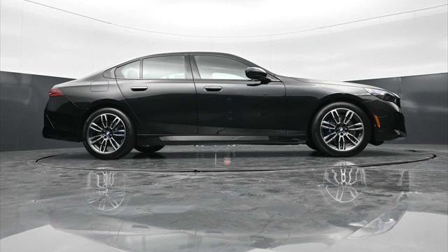 2026 BMW 5 Series 530i