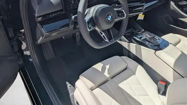 2026 BMW 5 Series 530i