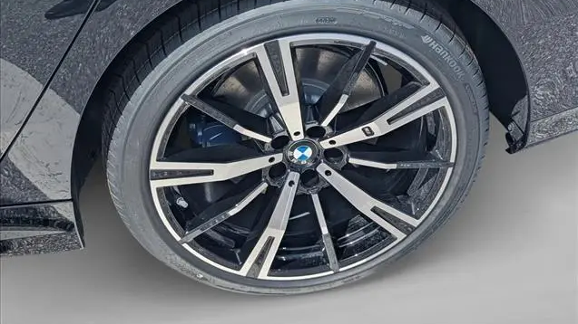 2026 BMW 5 Series 530i