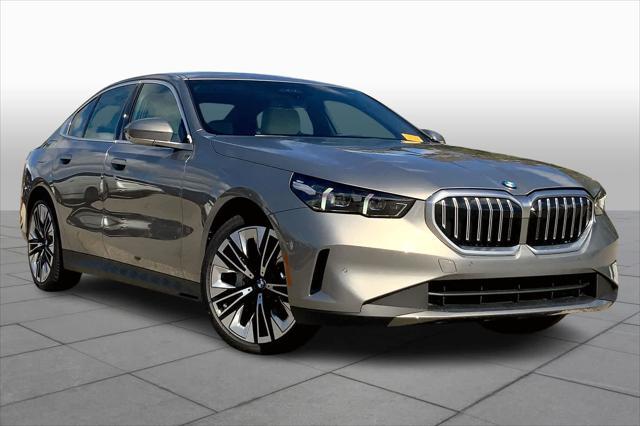 2026 BMW 5 Series 530i — photo 1 of 12