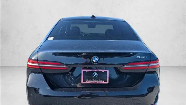 2026 BMW 5 Series 530i