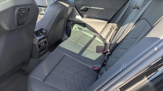 2026 BMW 5 Series 530i