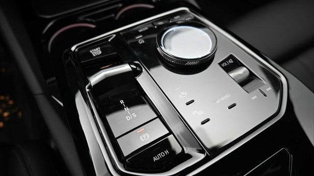 2026 BMW 5 Series 530i