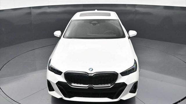 2026 BMW 5 Series 530i