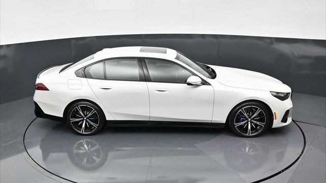 2026 BMW 5 Series 530i