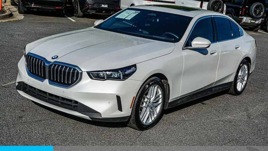 2025 BMW 5 Series 530i