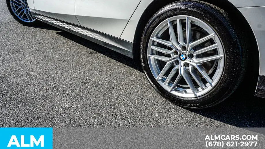 2025 BMW 5 Series 530i