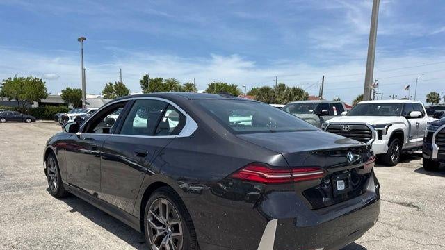 2026 BMW 5 Series 530i