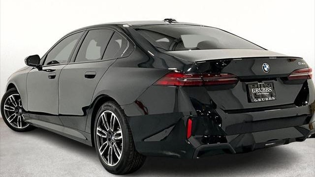 2026 BMW 5 Series 530i