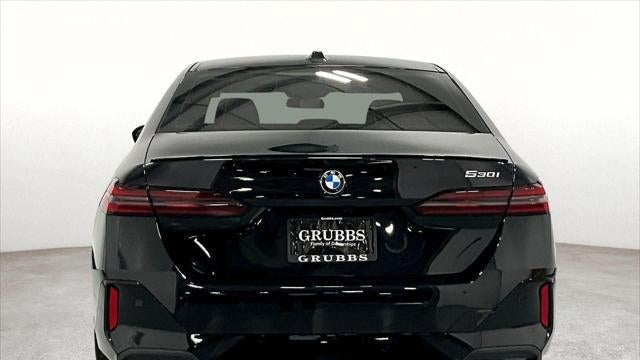 2026 BMW 5 Series 530i