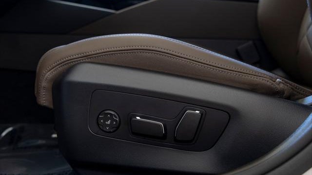2026 BMW 5 Series 530i