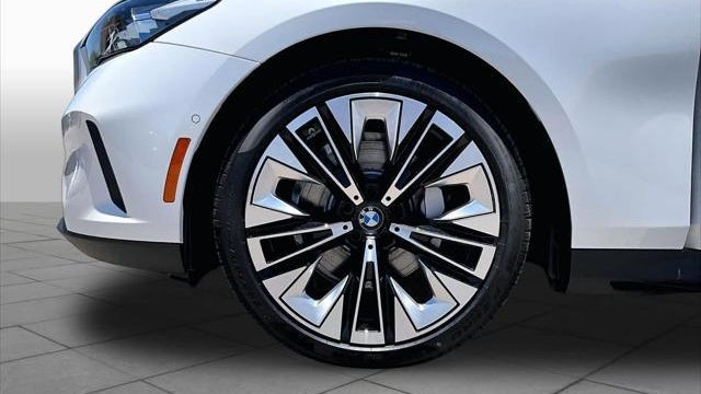 2027 BMW 5 Series 530i