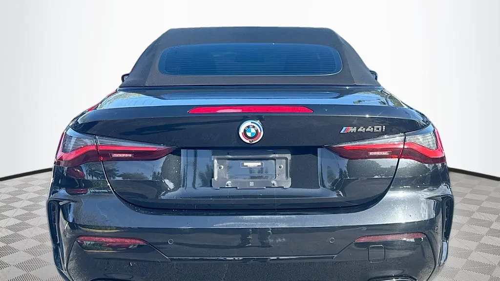 2023 BMW 4 Series M440i