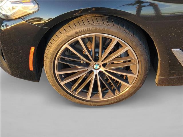 2021 BMW 530i - $24,905