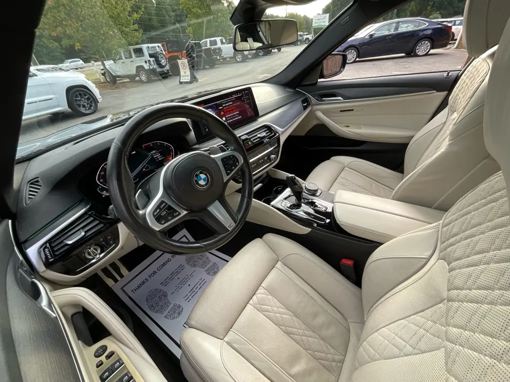 2022 BMW 530i - $24,985