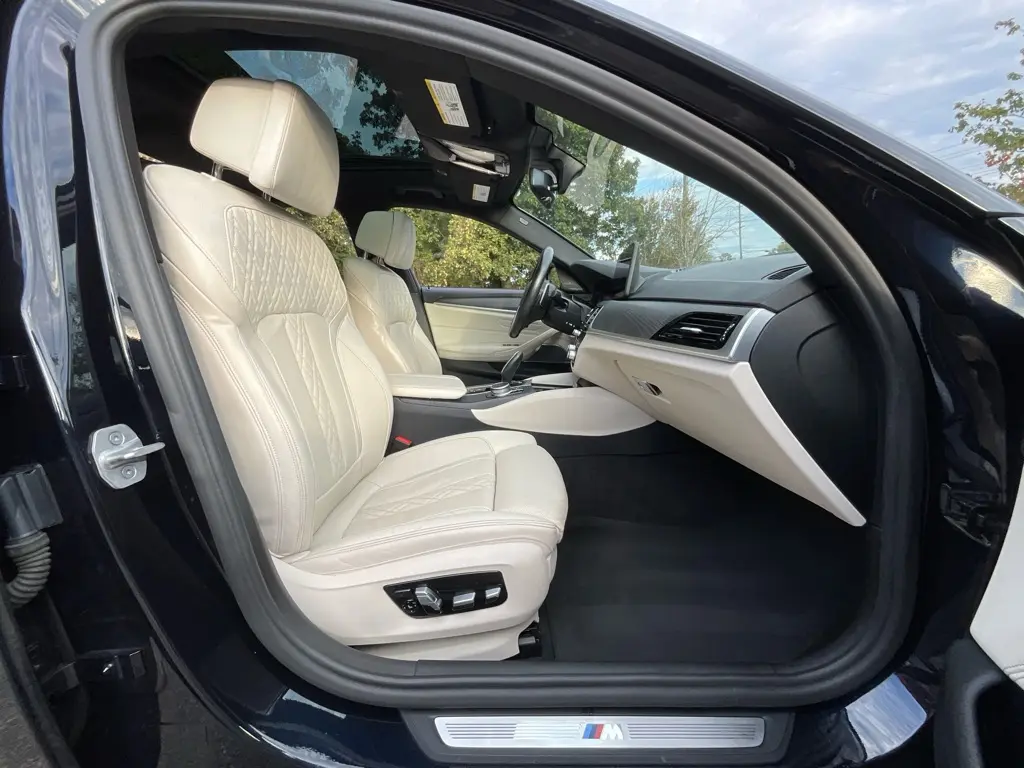 2022 BMW 530i - $24,985