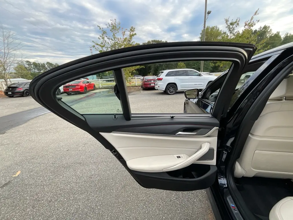 2022 BMW 530i - $24,985