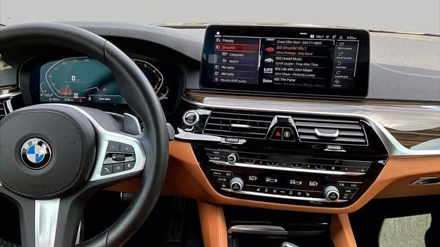 2021 BMW 5 Series 530i