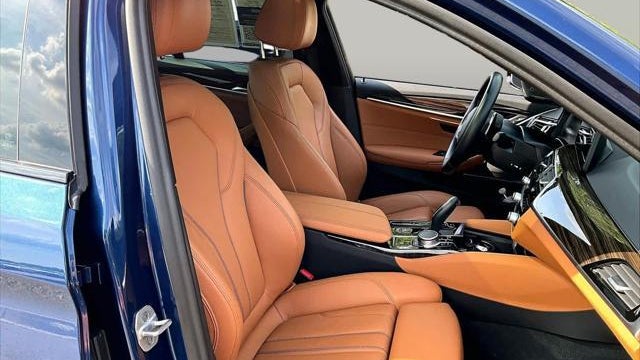 2021 BMW 5 Series 530i