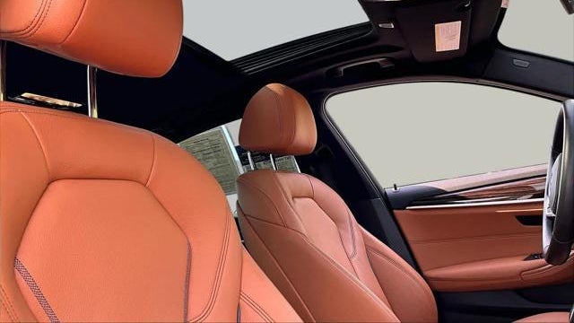 2021 BMW 5 Series 530i