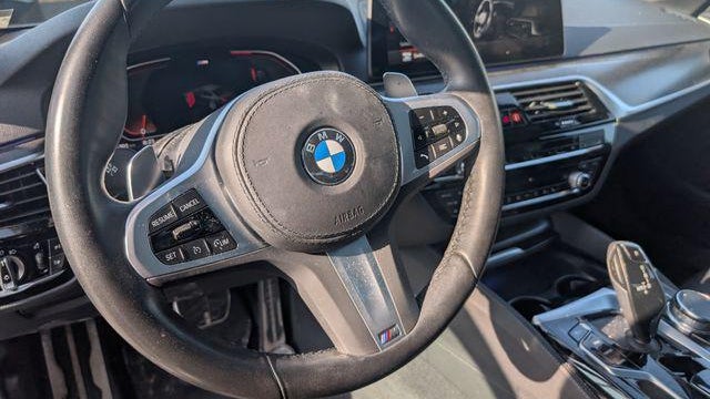 2023 BMW 5 Series 530i