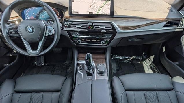 2023 BMW 5 Series 530i