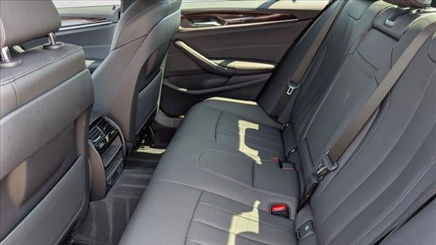 2023 BMW 5 Series 530i